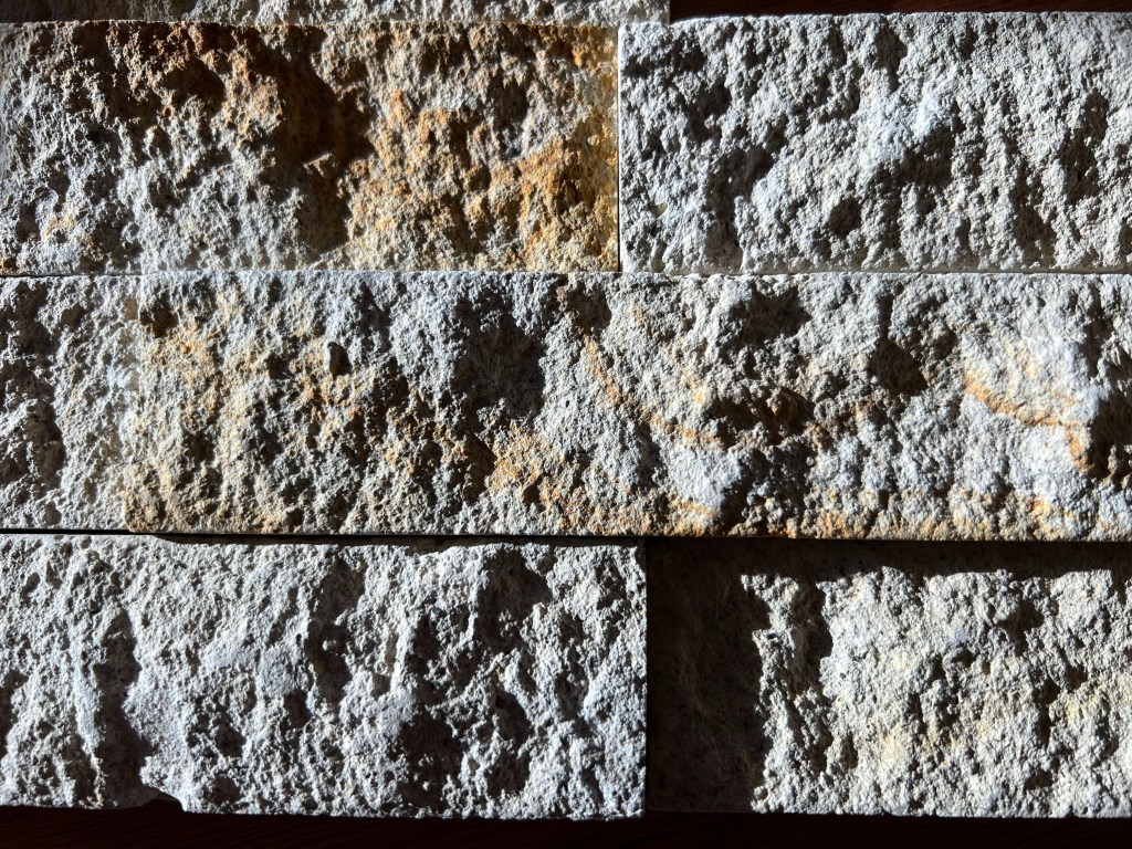 Homlokzati előtétfal